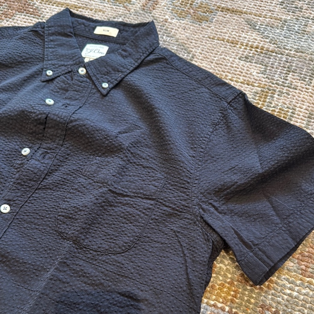 J. Crew Summer Weight Black Seersucker Short Sleeve Shirt - Picture 2 of 6